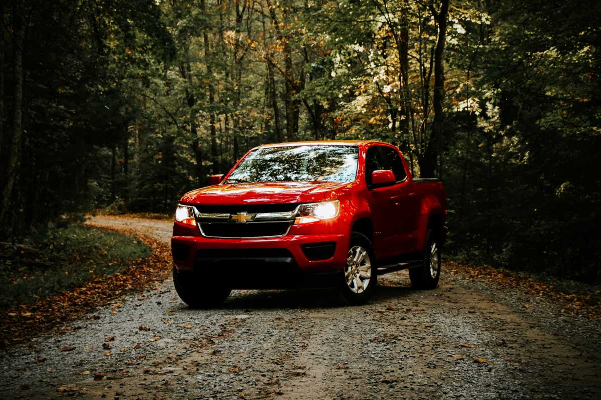 Choosing Between the Chevy Colorado and Silverado